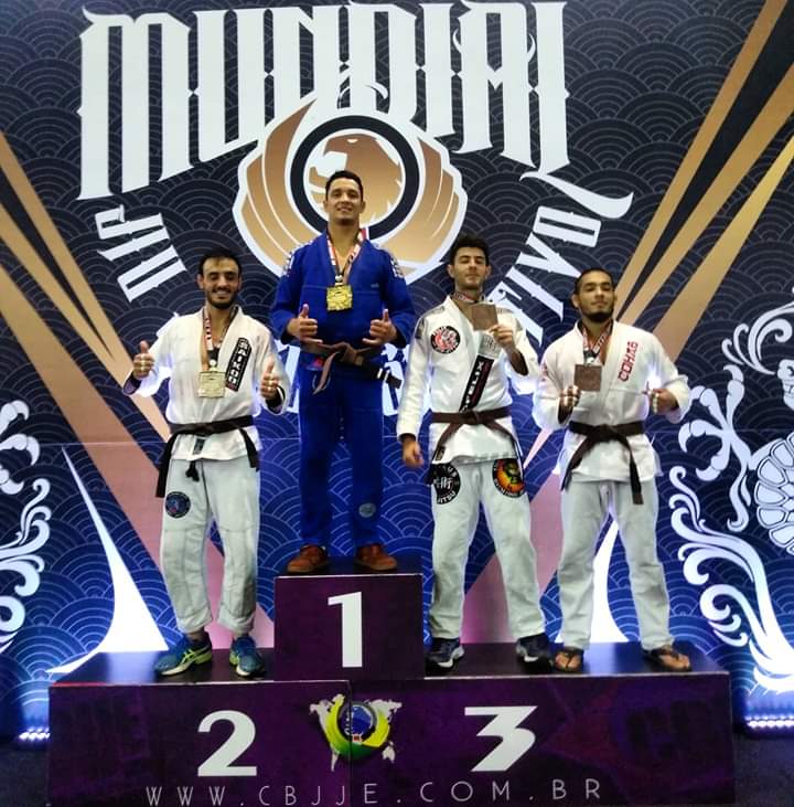 Atleta de Caraguatatuba é campeão mundial de jiu-jitsu - Nova Imprensa